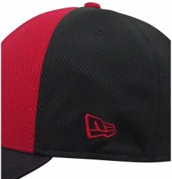 DC COMICS Red Robin Symbol Armor 39Thirty Fitted Hat -Fashion Menswear Shop 00fe1b5daacce4b41374fd8515078f07