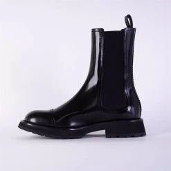 Alexander McQueen Black Leather Ankle Boots -Fashion Menswear Shop 9a4321fadc1e55d933a9ee47d35e7fc9