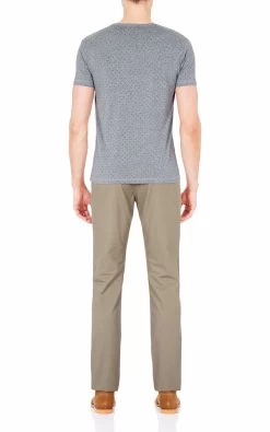 Oxford Men's Max Spotprint Crew T-Shirt - Grey/Red -Fashion Menswear Shop c0e3ce9dca39773313d97121e664afd3