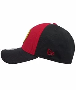 DC COMICS Red Robin Symbol Armor 39Thirty Fitted Hat -Fashion Menswear Shop caed4478b9848c341229a5f8cc1874a1