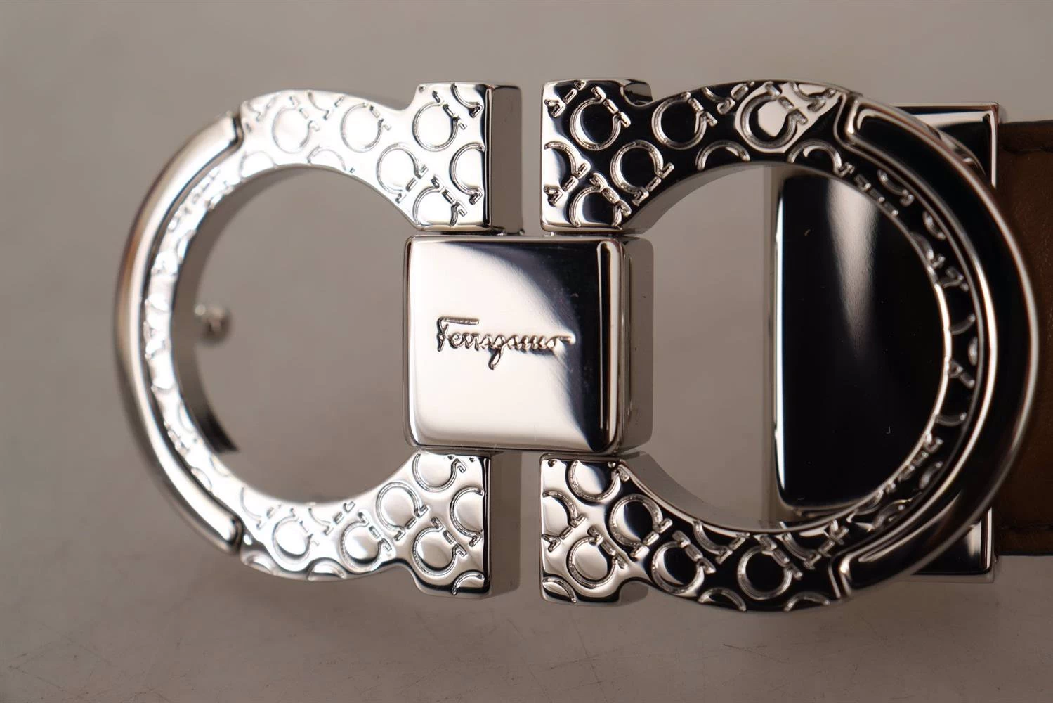 Salvatore Ferragamo Brown And Black Calf Leather Reversible Belt 7 Salvatore Ferragamo Brown And Black Calf Leather Reversible Belt - Image 7