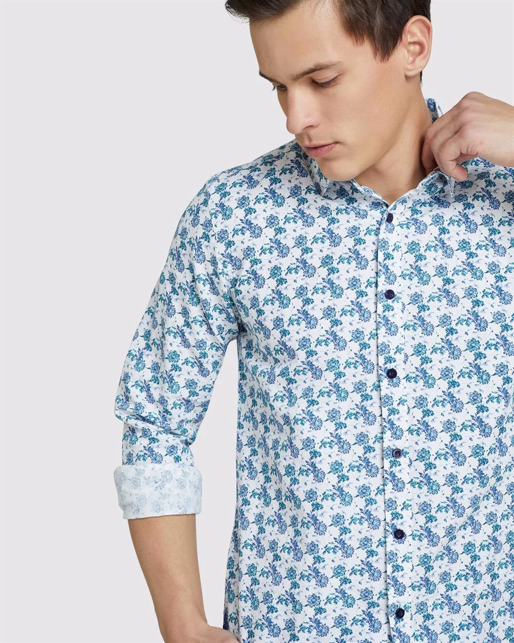 Oxford Men's Kenton Linen Cotton Floral Shirt - White/Aqua 4 Oxford Men's Kenton Linen Cotton Floral Shirt - White/Aqua - Image 4